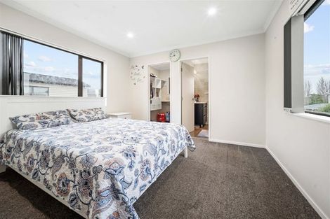 Photo of property in 23 Mckenzie Road, Mangere Bridge, Auckland, 2022