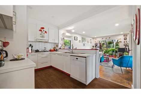 Photo of property in 73 Smith Street, Woolston, Christchurch, 8062