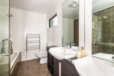 Photo of property in 37 Parekaawa Drive, Motuoapa, 3382