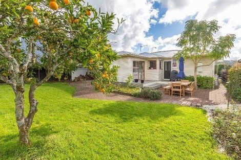 Photo of property in 177 Beach Haven Road, Beach Haven, Auckland, 0626