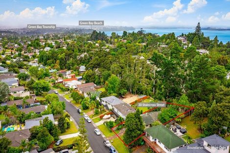 Photo of property in 30 Staincross Street, Green Bay, Auckland, 0604