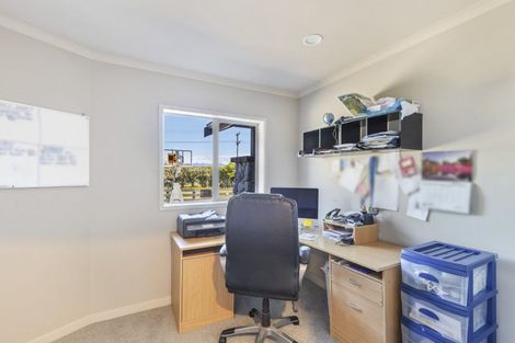 Photo of property in 139 Manutahi Road, Tarurutangi, New Plymouth, 4372