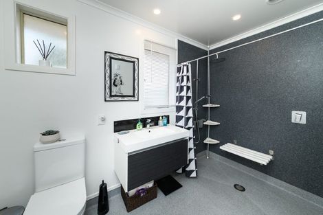 Photo of property in 5 Fairview Place, Feilding, 4702