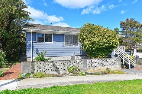 Photo of property in 52 Lord Street, Stokes Valley, Lower Hutt, 5019