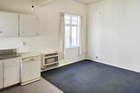 Photo of property in 4 Prince Street, Mount Victoria, Wellington, 6011