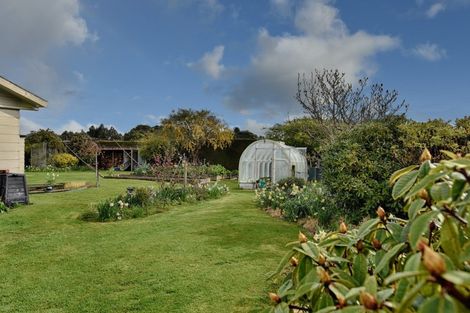 Photo of property in 26 Tokanui-haldane Road, Tokanui, 9884