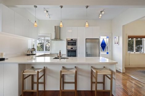 Photo of property in 1/49 Rawene Road, Birkenhead, Auckland, 0626