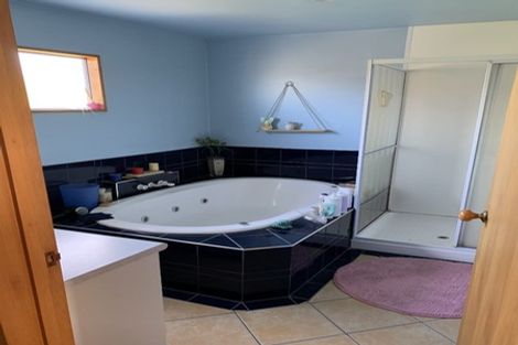 Photo of property in 1 Dymock Place, Bishopdale, Christchurch, 8053