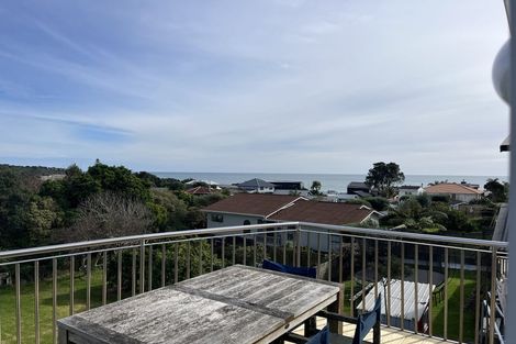 Photo of property in 24 Pitcairn Street, Oakura, 4314