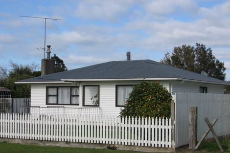 Photo of property in 2 Brandon Street, Featherston, 5710