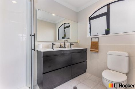 Photo of property in 9 Crannich Place, Wattle Downs, Auckland, 2103