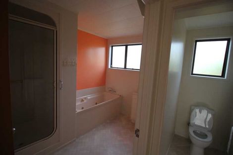 Photo of property in 6/39 Norcross Avenue, Henderson, Auckland, 0612