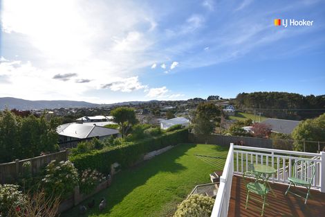 Photo of property in 12 Aytoun Street, Shiel Hill, Dunedin, 9013
