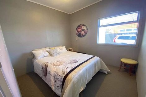 Photo of property in 129 Bridge Street, Eltham, 4322