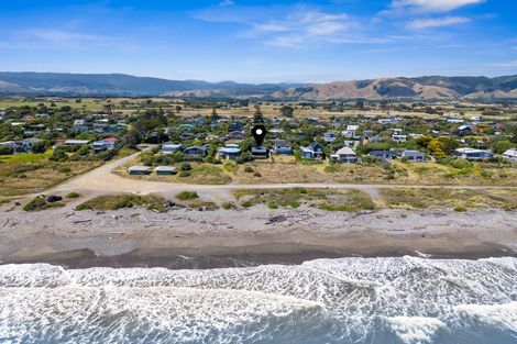 Photo of property in 35 Rodney Avenue, Te Horo Beach, Otaki, 5581