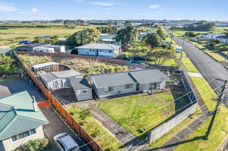 Photo of property in 57 Manuka Street, Castlecliff, Whanganui, 4501
