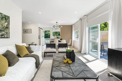 Photo of property in 23 Contessa Drive, Glenfield, Auckland, 0629