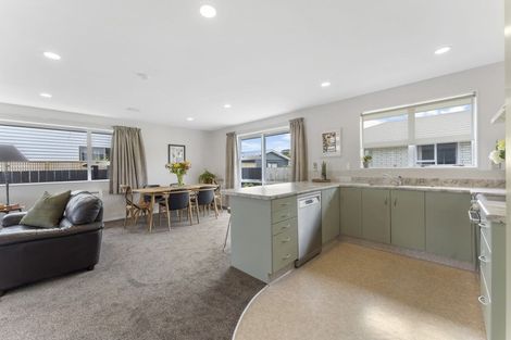 Photo of property in 1/46 Dorset Avenue, Westown, New Plymouth, 4310