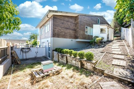 Photo of property in 2/24 Cranberry Place, Bucklands Beach, Auckland, 2012