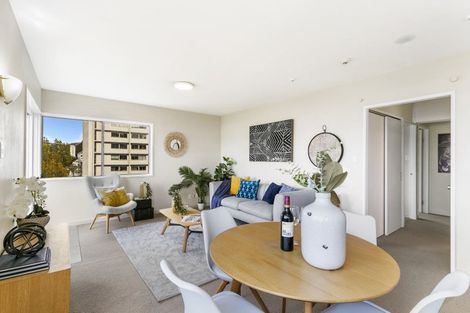 Photo of property in Mansfield Towers, 1 Grant Road, Thorndon, Wellington, 6011