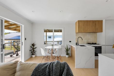 Photo of property in 972 Kahikatea Flat Road, Waitoki, 0871