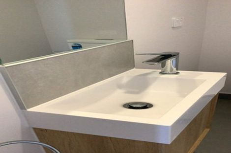 Photo of property in 1/3 Hauraki Crescent, Pinehill, Auckland, 0632