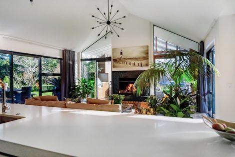 Photo of property in 10 Pike Place, Ferndale, New Plymouth, 4310