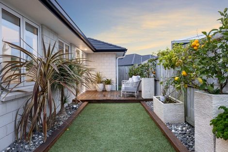 Photo of property in 14 Bill Miller Drive, Papamoa, 3118