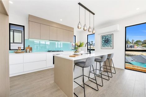 Photo of property in 36 Mcwhirters Farm Lane, Massey, Auckland, 0614