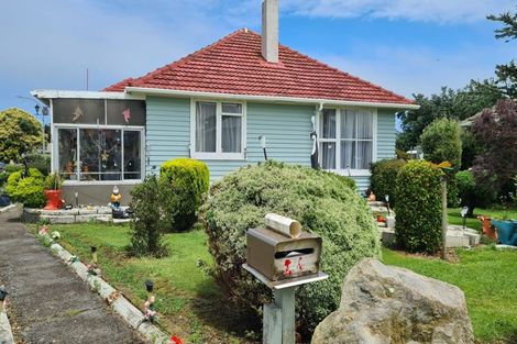 Photo of property in 24 Whitcombe Road, Opunake, 4616