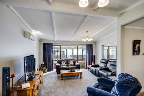 Photo of property in 44 Guppy Road, Greenmeadows, Napier, 4112