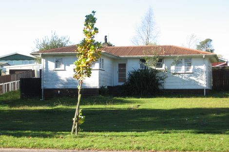 Photo of property in 240 Balmoral Drive, Tokoroa, 3420