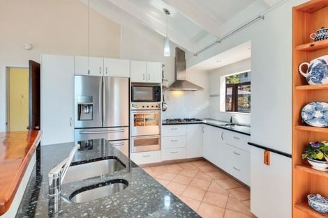 Photo of property in 17 King Richard Place, Browns Bay, Auckland, 0630