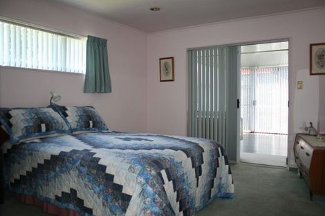 Photo of property in 50 Regency Crescent, Redwood, Christchurch, 8051