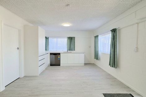 Photo of property in 96 Cardiff Road, Pakuranga, Auckland, 2010