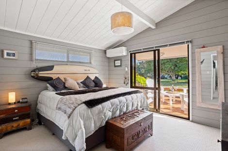 Photo of property in 83 Robinson Road, Whitianga, 3510