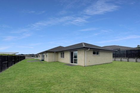 Photo of property in 12 Rigg Place, Flagstaff, Hamilton, 3210