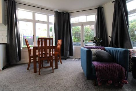 Photo of property in 22 Lawson Street, Roslyn, Dunedin, 9011