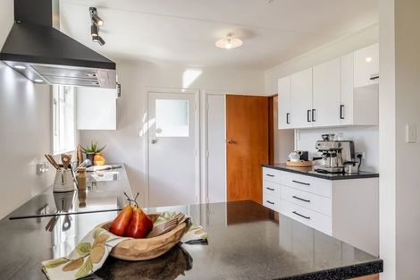 Photo of property in 6 Purnell Court, Awapuni, Palmerston North, 4412