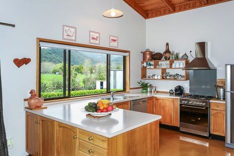 Photo of property in 310 Mcnicol Road, Clevedon, Papakura, 2585