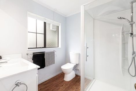 Photo of property in 76a Winara Avenue, Waikanae, 5036