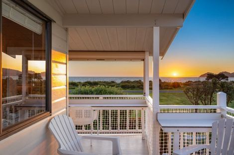 Photo of property in 1 Moana Drive, Mahia, 4198