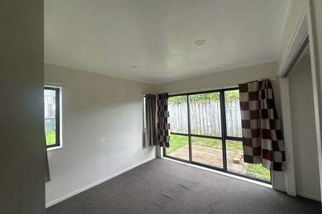 Photo of property in 19 Barrys Road, Glendene, Auckland, 0602