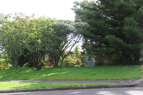 Photo of property in 14 Sunnylaw Place, Glen Eden, Auckland, 0602