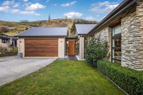 Photo of property in 54 Ferry Hill Drive, Lower Shotover, Queenstown, 9371