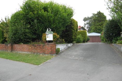 Photo of property in 8 Renfrew Street, Upper Riccarton, Christchurch, 8041