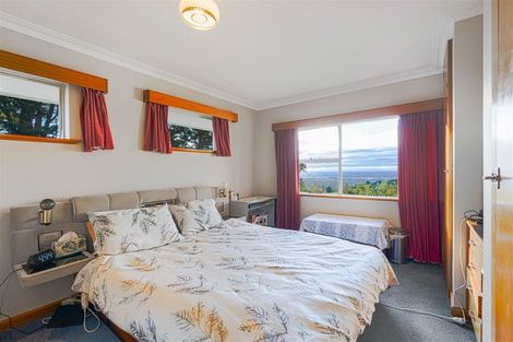 Photo of property in 196 Dyers Pass Road, Cashmere, Christchurch, 8022