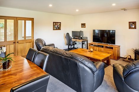 Photo of property in 3 Musket Lane, Whitby, Porirua, 5024