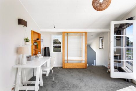 Photo of property in 4 Johns Road, Jervoistown, Napier, 4112