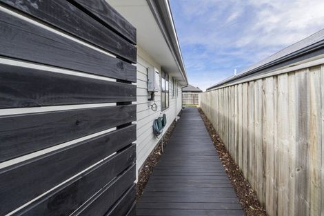 Photo of property in 46 Shillingford Boulevard, Rolleston, 7615